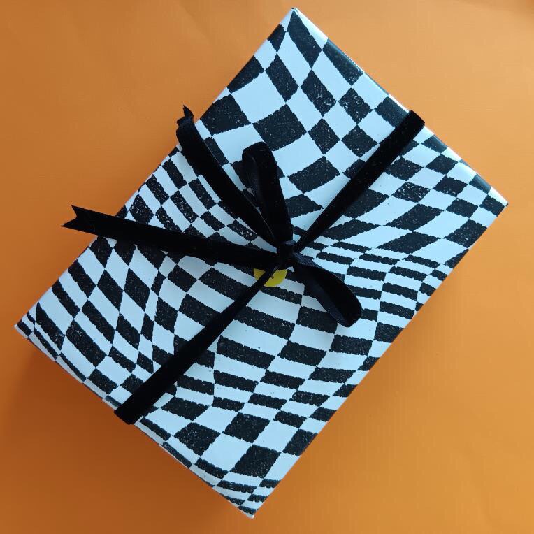 FLUFF EARRING MYSTERY BOX - 10 PAIRS